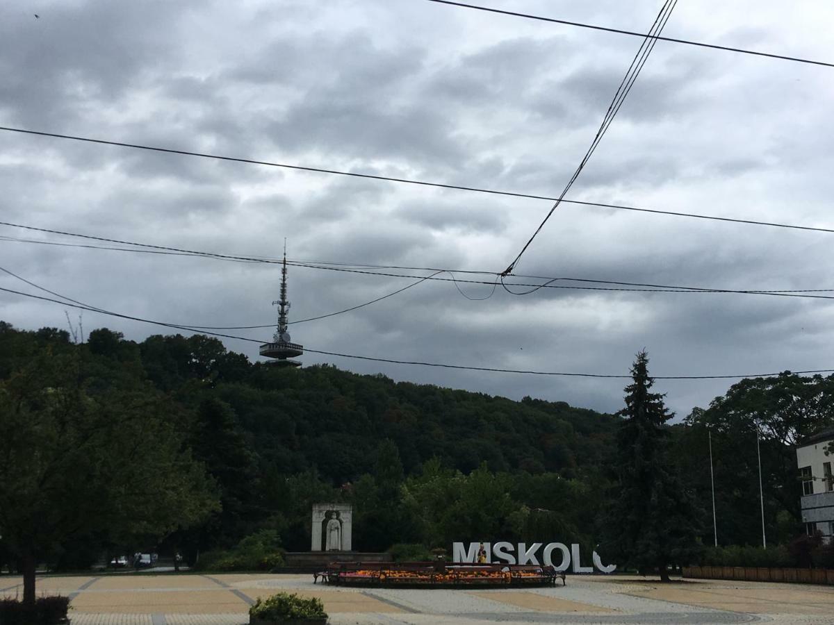 Mse Apartman Miskolc Esterno foto